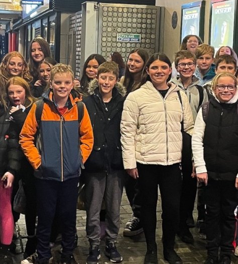 The Woman in Black Review – By Elisa R